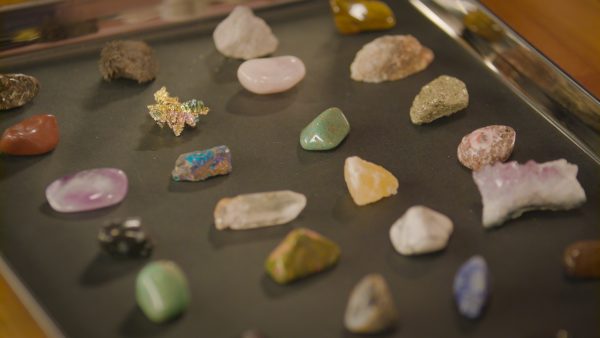 Actividad de rocas y minerales para niños: cultiva tus propios cristales  minerales DIY